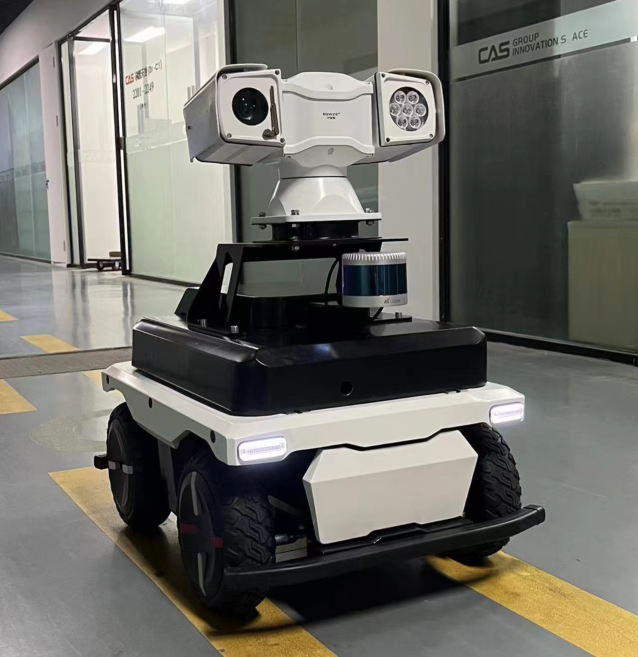 전기식 4륜 UGV 플랫폼 전지형 차량 섀시, 검사용  - Robot Chassis 리뷰 및 가격